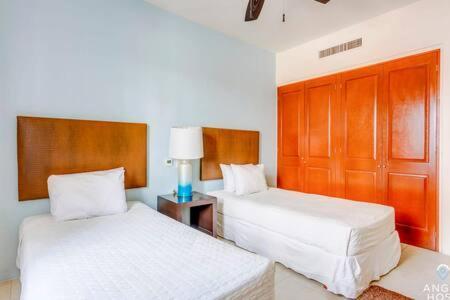 Pool, Gazebo, Parking, 2 Blocks To Beach & 5th Ave Apartamento Playa del Carmen