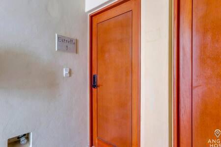 Apartamento Pool, Gazebo, Parking, 2 Blocks To Beach & 5th Ave *