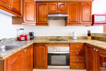 Apartamento Pool, Gazebo, Parking, 2 Blocks To Beach & 5th Ave *
