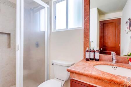Apartamento Pool, Gazebo, Parking, 2 Blocks To Beach & 5th Ave *